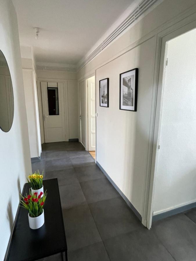 T4 3 Chambres Proche Grattes Ciel, Villeurbanne, Meuble Bagian luar foto