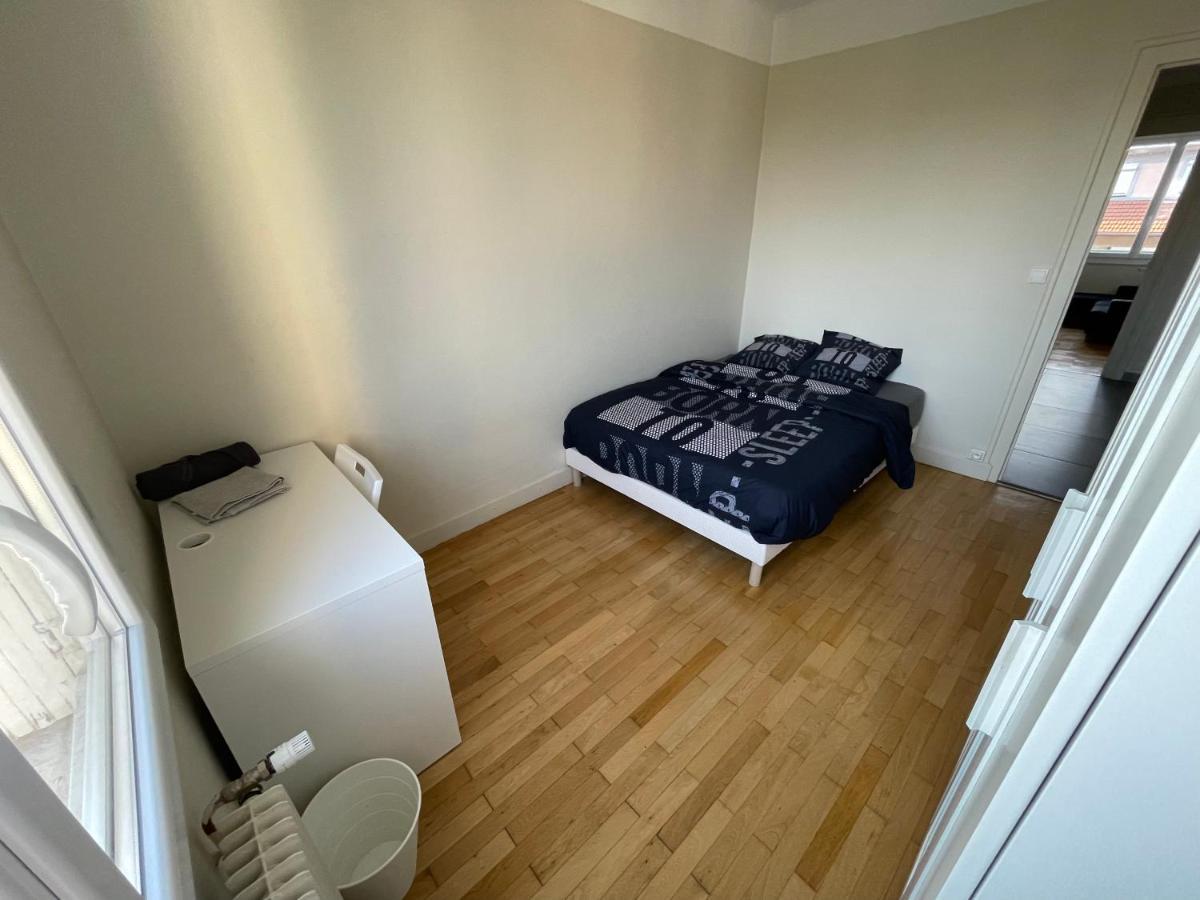 T4 3 Chambres Proche Grattes Ciel, Villeurbanne, Meuble Bagian luar foto